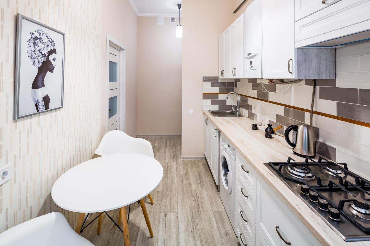 Old Town Cosy Apartment Lviv Exterior photo